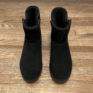 NWOB UGG Kristin Wedge Bootie, Black, 6.5